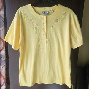 Carolina Bay Yellow Embroidered Floral Top Size XL